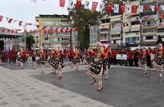 Gemlik’in Kurtuluşu’nun 102. kutlanıyor